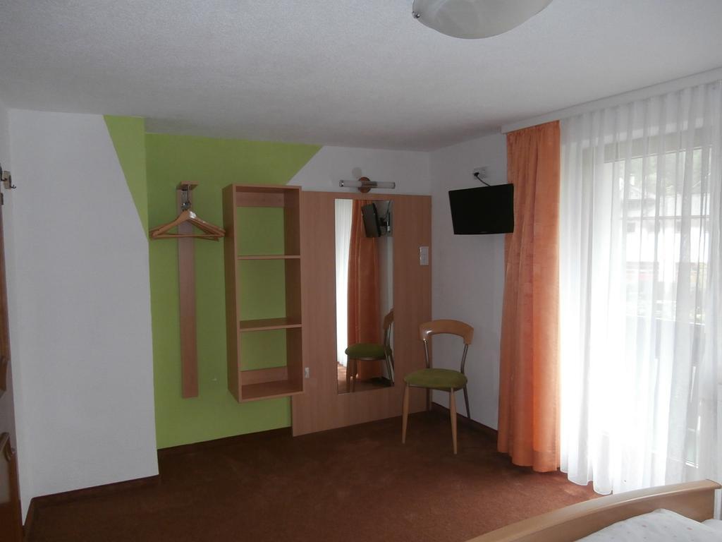 Haus Plankensteiner Hotell Kaunertal Exteriör bild